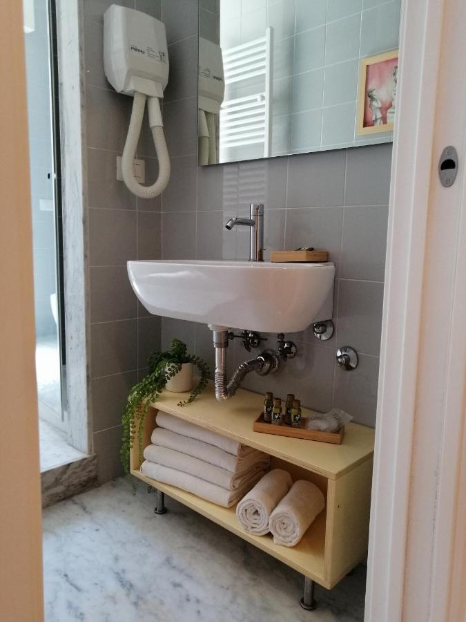 Vivaldo Piazza Dei Martiri - Maison d'hôtes *